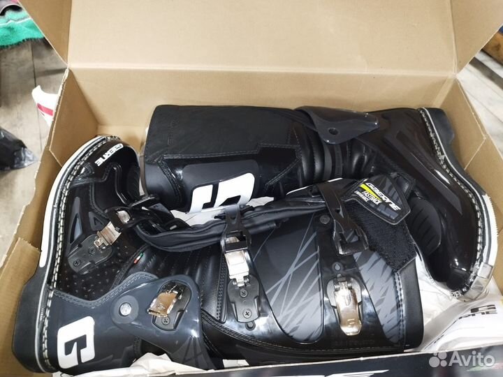 Мотоботы кроссовые 43