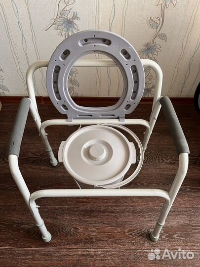 Санитарный стул туалет