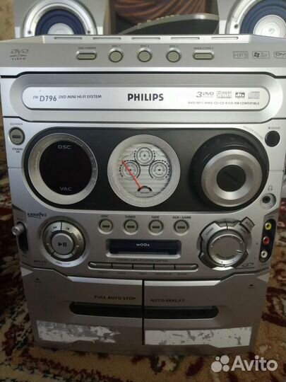 Музыкальный центр philips