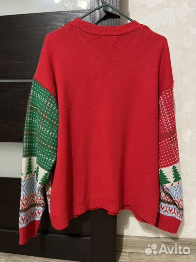 Новогодний свитер женский