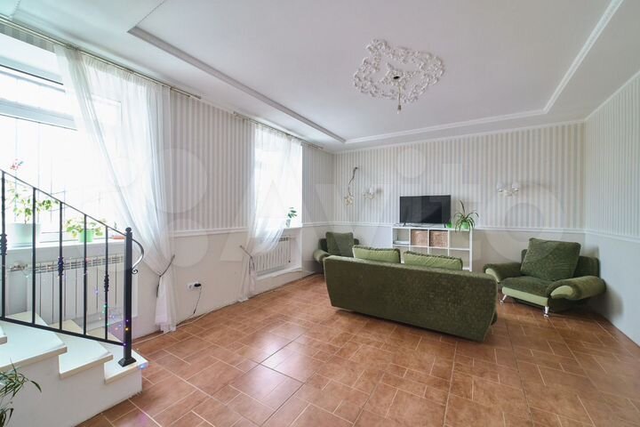 5-к. квартира, 200 м², 5/7 эт.