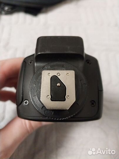 Фотовспышка Andoer AD-560ll