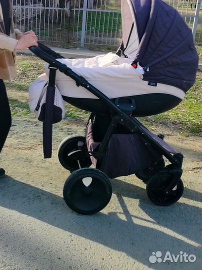 Коляска zippy 3 в 1