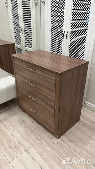 Комод и полка-стеллаж