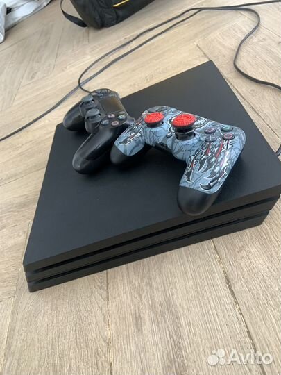 Sony playstation 4 PS4 pro 1tb с играми