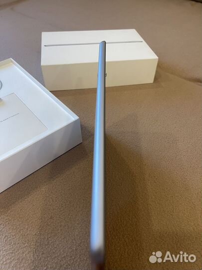 iPad (6th Generation) Wi-Fi