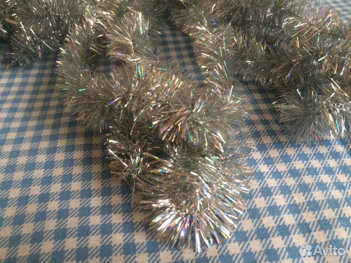 Елки настольные, мишура