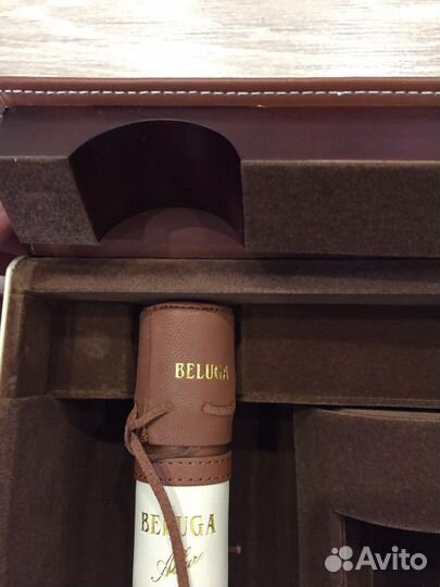 Кожаный футляр Белуга Аллюр