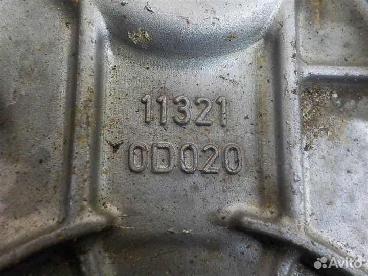 Крышка двигателя передняя Toyota Corolla (E120) 2