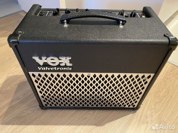 Комбоусилитель ламповый VOX AD15VT
