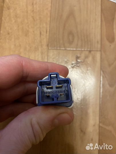 Датчик тормоза Toyota Камри Acv40