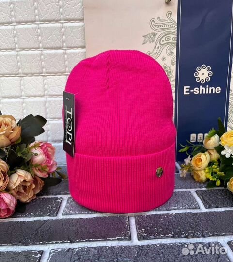 Женские осенние шапки