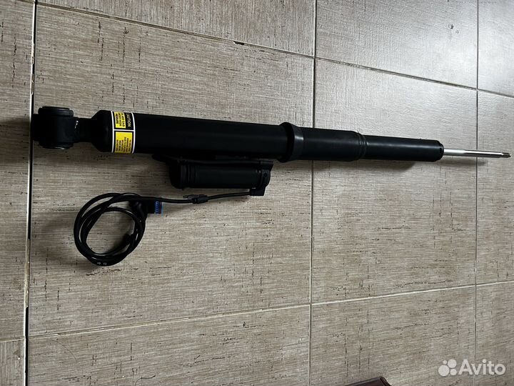 Амортизатор Мерседес S-Class W221