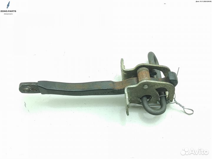 Ограничитель открывания двери передней 8193447 на BMW 5 E39 (1995-2003)