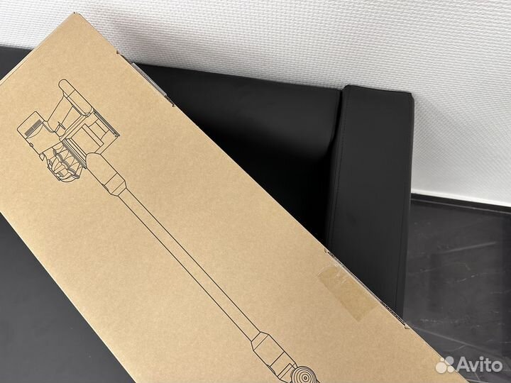 Вертикальный пылесос Dyson SV10 V8 Fluffy Extra