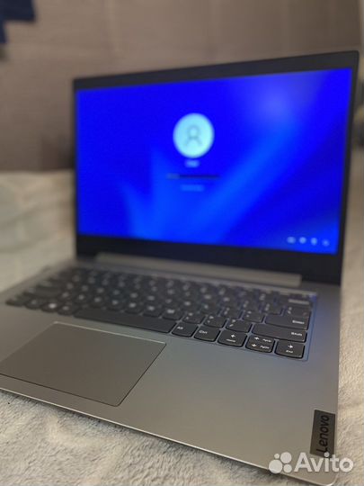 Ноутбук lenovo