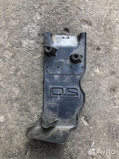 Декоративная крышка двигателя Audi A4 06b103925N