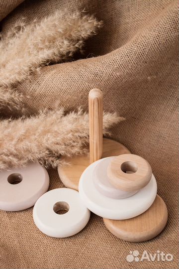 Пирамидка нежно-розовая (береза)