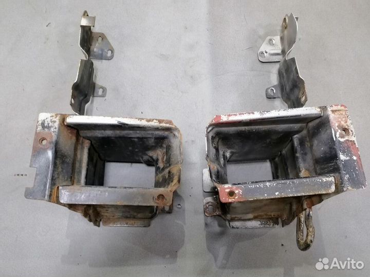 Кронштейн усилит.передн.бампера Volvo 343 1984-91