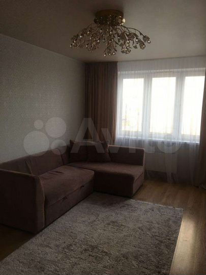 2-к. квартира, 59 м², 1/9 эт.