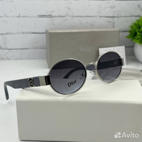 Солнцезащитные очки женские Dior