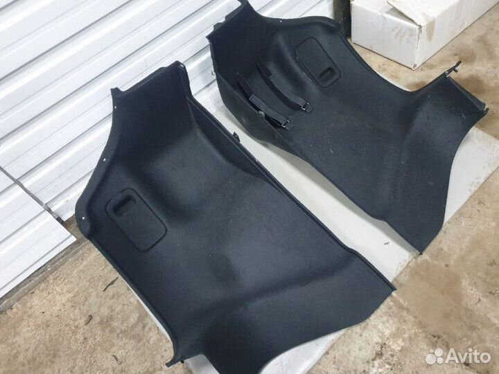 Обшивка багажника задняя Hyundai Solaris седан 1.6