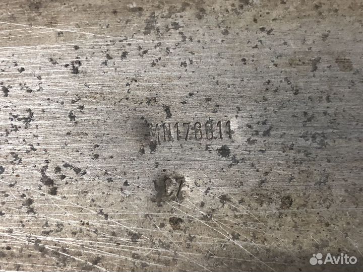 Крышка выпускного коллектора Мицубиси Кольт