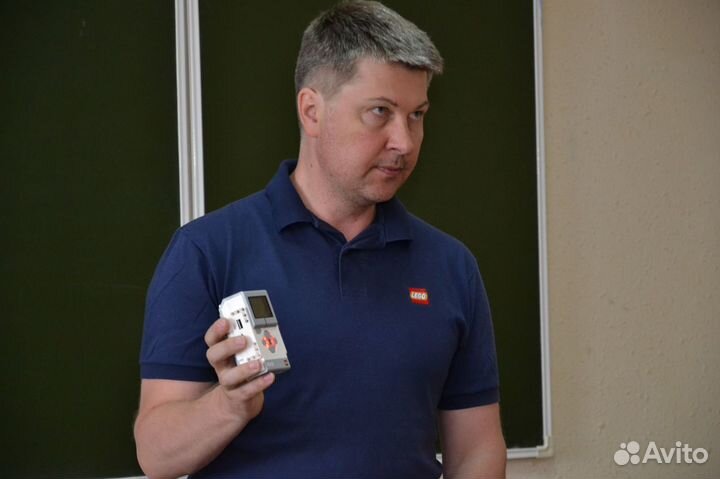 Педагог по робототехнике и программированию