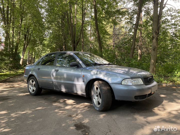 Audi A4 1.8 МТ, 1996, 495 175 км