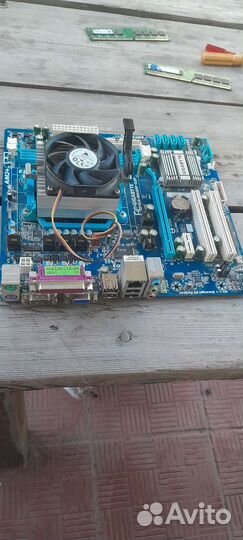 Мат. плата GA-M68M-S2P