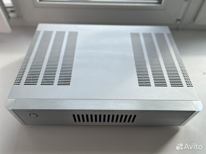 Усилитель Rotel RB-1572