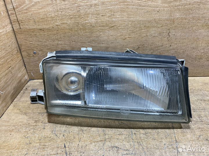 Фара правая Skoda Octavia Tour дорест 141781