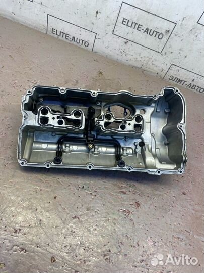 Крышка головки блока цилиндров левая Bmw 7 F01 4.4