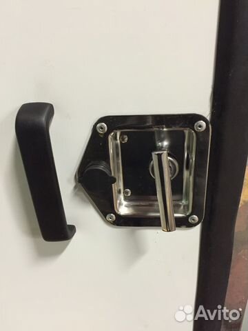 Замок двери Т образный