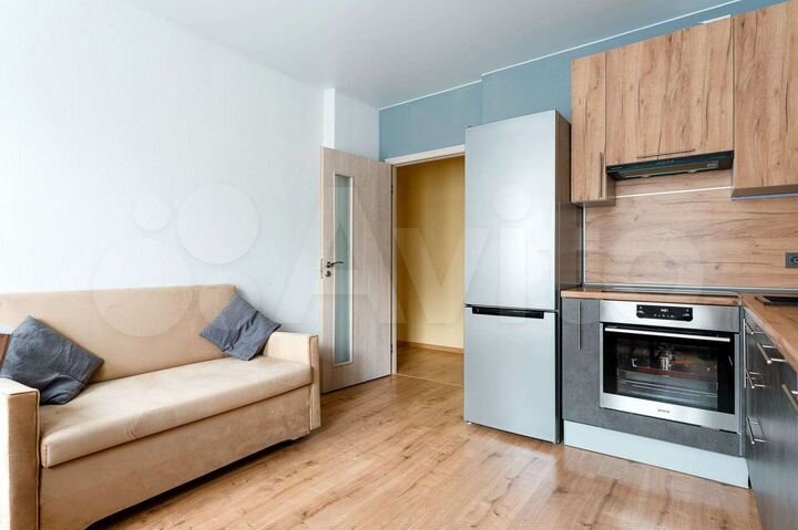 2-к. квартира, 76,1 м², 1/6 эт.