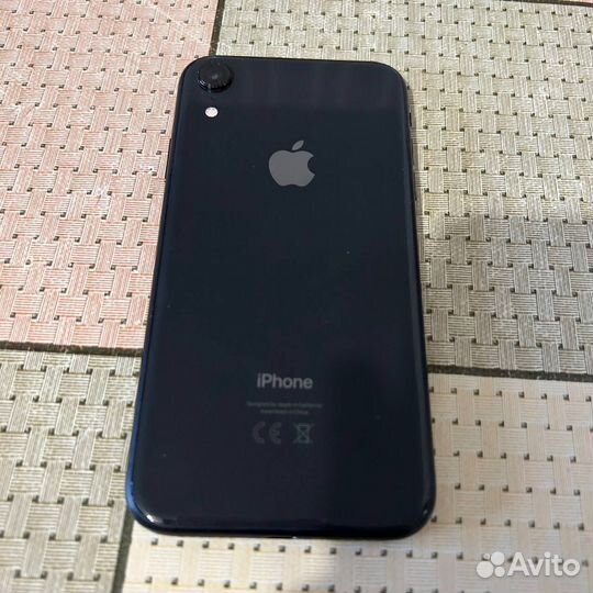iPhone Xr, 64 ГБ