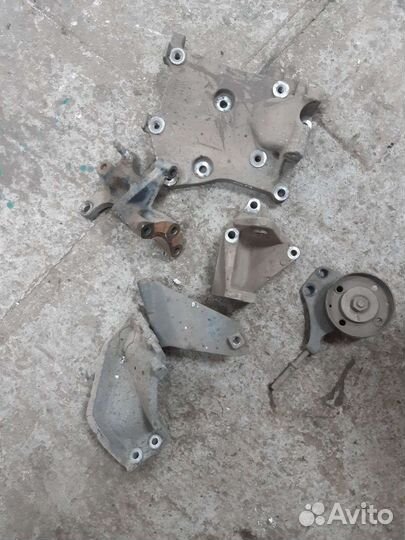 Кронштейн nissan almera n16