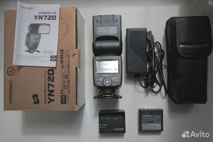 Вспышка Yongnuo YN720 Lithium (универсальная)