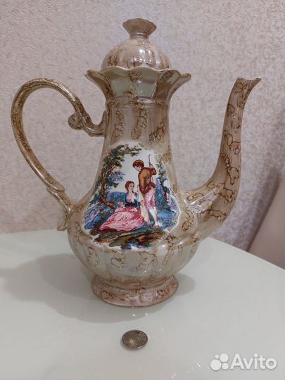 Кофейный чайник и кружки