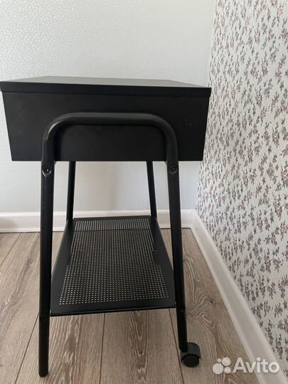 Прикроватные тумбочки 2 шт IKEA