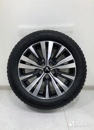 Новые Mitsubishi Outlander, Nokian 225/55 R18
