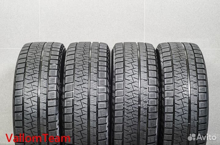 Pirelli Ice Asimmetrico Plus 215/55 R17 94Q