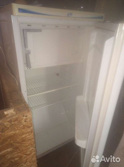 Продам холодильник рабочий