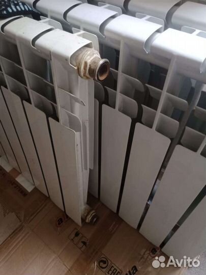 Радиаторы отопления бу биметалл 6 и 10 секций