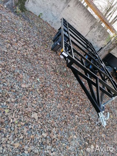 Пчелоприцеп