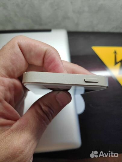 Телефон iPhone 5s