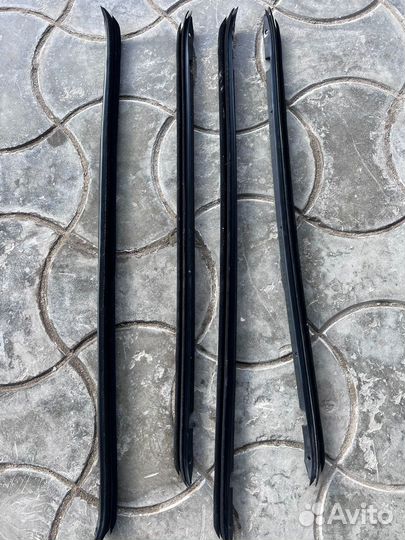 Уплотнитель стекла двери Mercedes W463