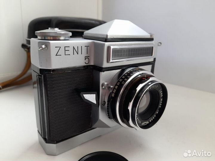 Зеркальный фотоаппарат Zenit 5