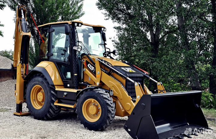 Стекло за дверью правое погрузчика Caterpillar 432