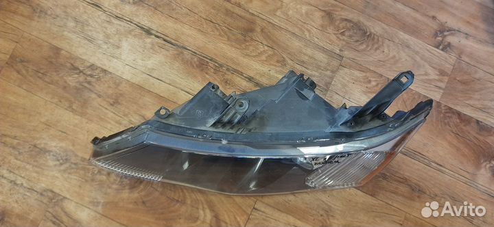 Фара левая Mitsubishi Outlander XL